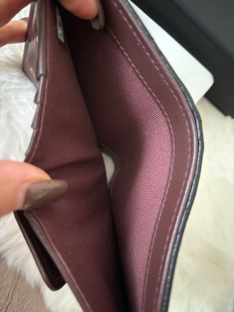 美品　CHANEL 本物　二つ折り財布　ブラック