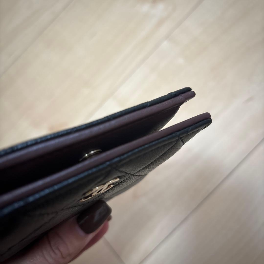 美品　CHANEL 本物　二つ折り財布　ブラック