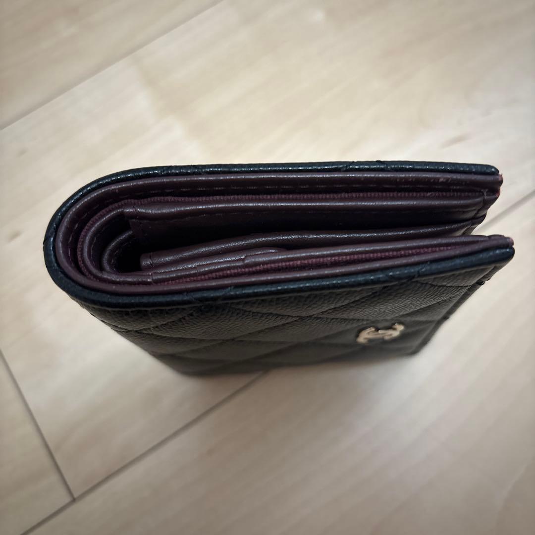 美品　CHANEL 本物　二つ折り財布　ブラック
