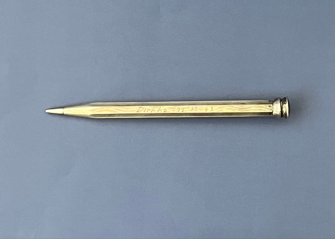 【ヴィンテージ】フィンランド製メカニカルペン　(1.18mm/4B芯15本付)