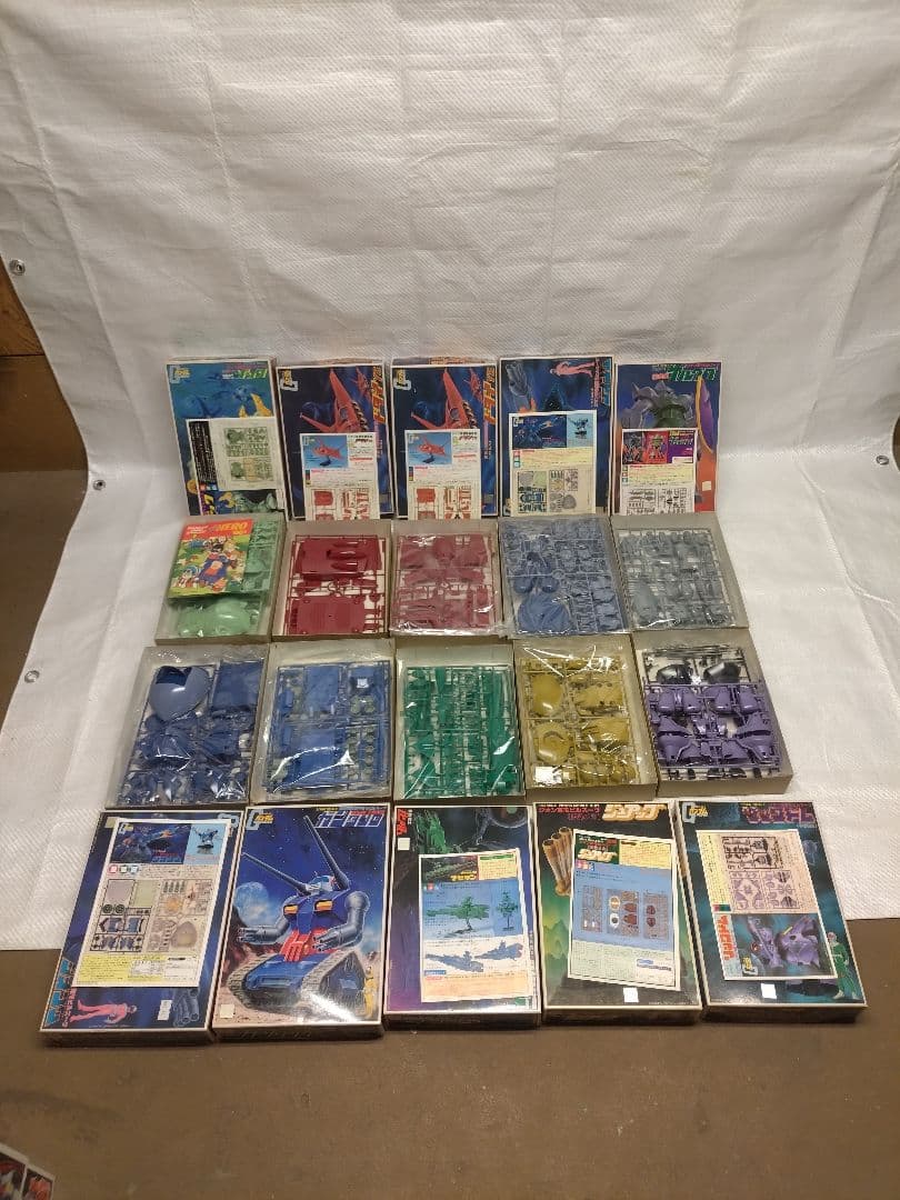 バンザイバンダイ ガンダム プラモデル セット