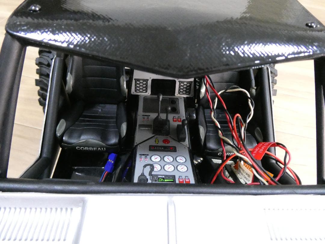 【再お値下げ】アキシャル　レイス WRAITH　電動４WD　ROCK RACER