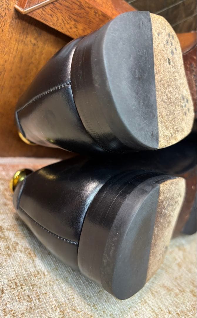 美品　MAGNANNI ホールカット　オパンケ　EU39 黒　本革