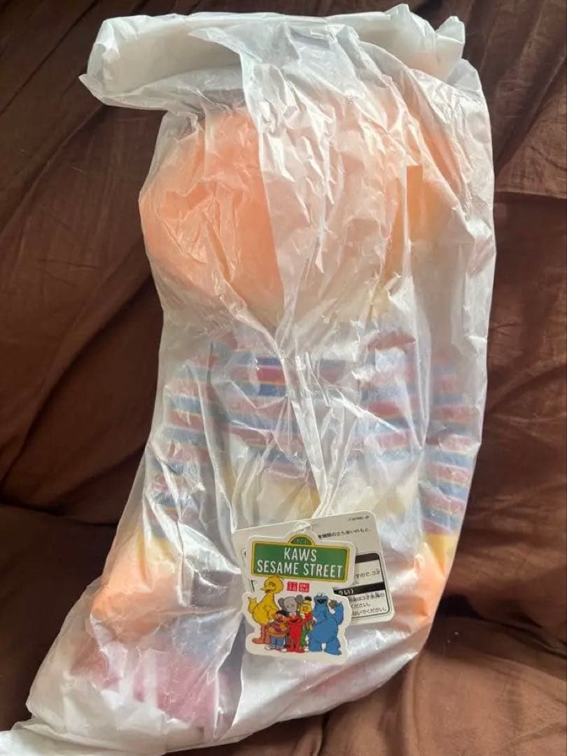 【タグ付き】KAWS セサミストリート ぬいぐるみ