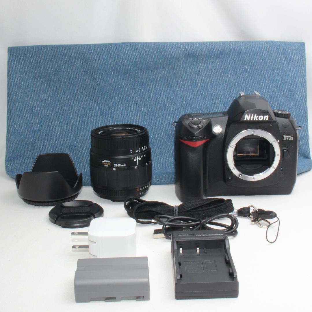 ⭐️新品カメラバッグ付⭐️❤️一眼レフデビューに最適❤️ニコン D70s ❤️