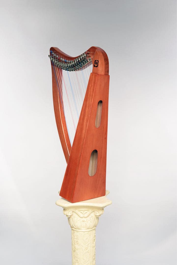 新製品、本格ハープ19弦(半音レバー付)WH19-1-MH、ハイグレードモデル♪