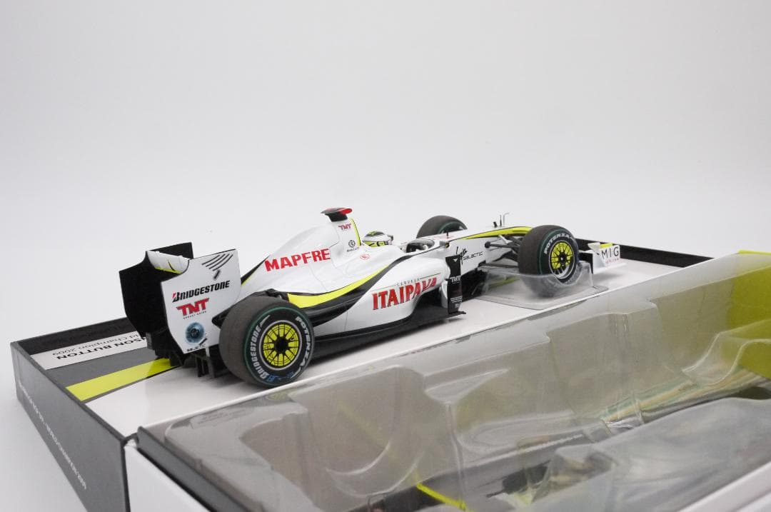 onecar1/18 ブラウンGP BGP001 チャンピオン J.バトン