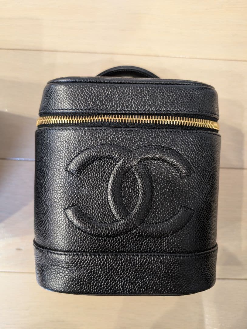 CHANEL ブラックレザー バニティ　ボックス型ハンドバッグ