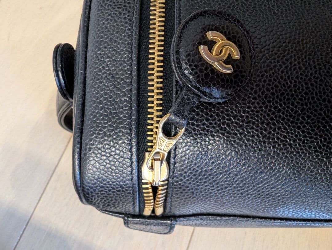 CHANEL ブラックレザー バニティ　ボックス型ハンドバッグ