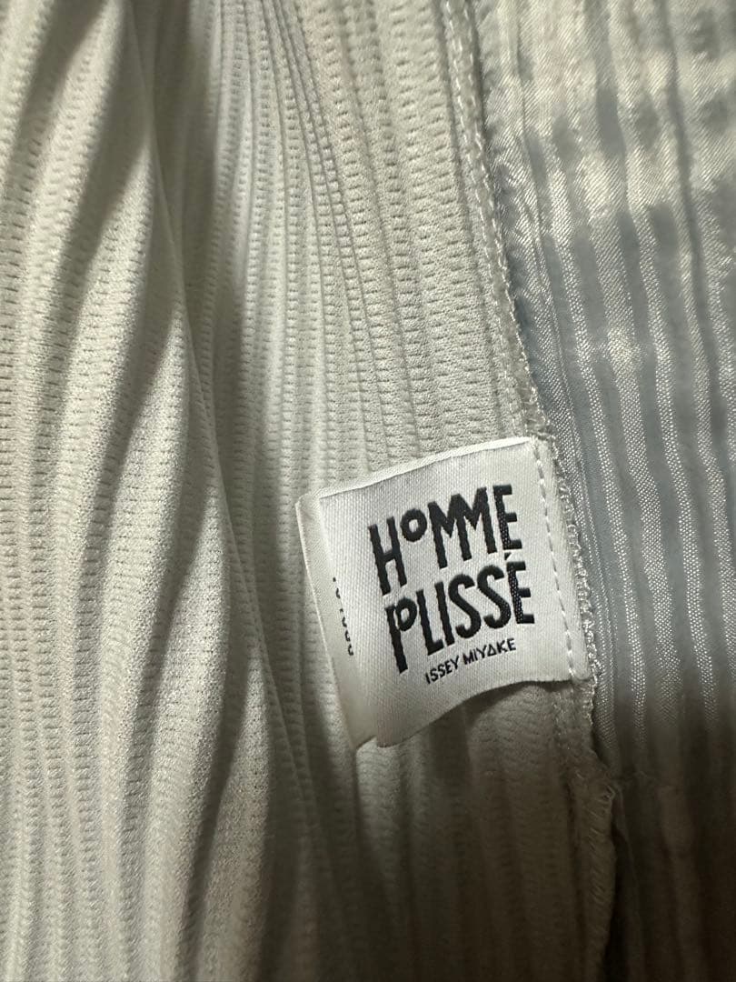 HOMME PLISSE ISSEY MIYAKE ノースリーブ&カーディガン