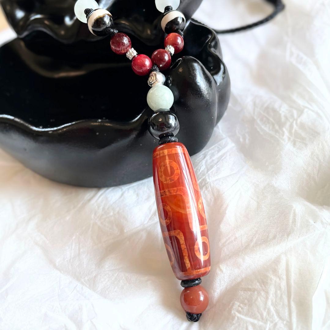 「龍紋 老礦 九眼天珠 薬師珠」赤天珠 天然石 御守り ネックレス 黒北投石