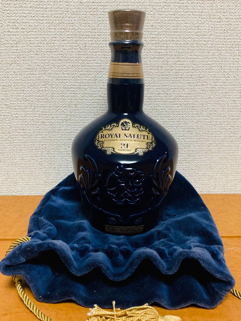 シーバス ロイヤルサルート 21 年ウイスキーの新品、未開封ボトル 700ml