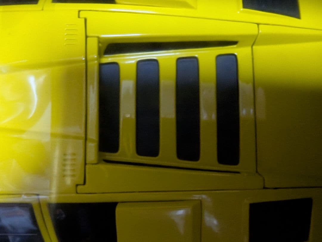 京商 1:18 ランボルギーニカウンタックLP400イエロー