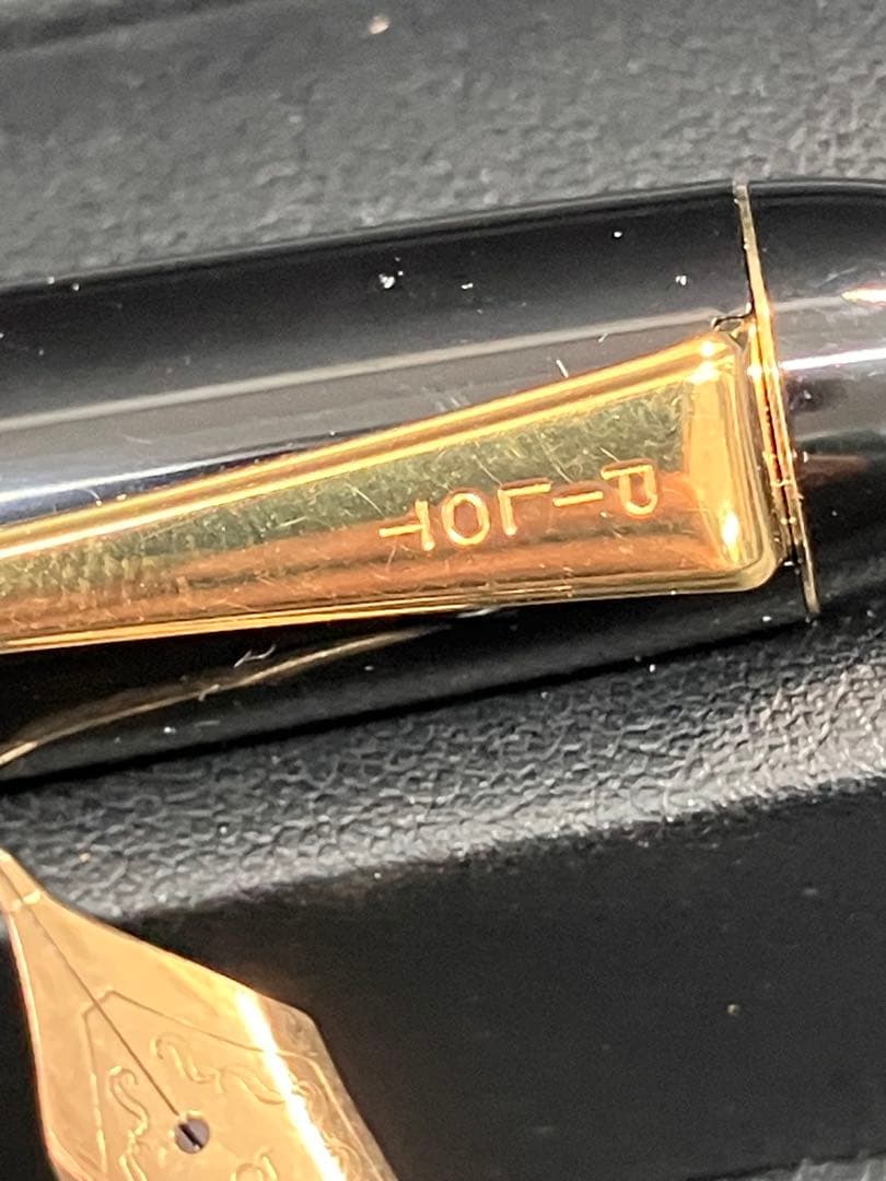 PILOT 万年筆 創業67年記念モデル CUSTOM67 14K585 M中字