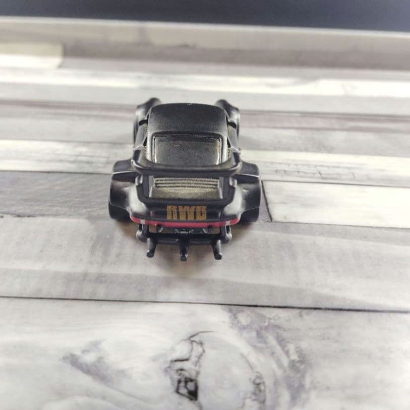 ホットウィール RWB ポルシェ 930 FYN68 Porsche