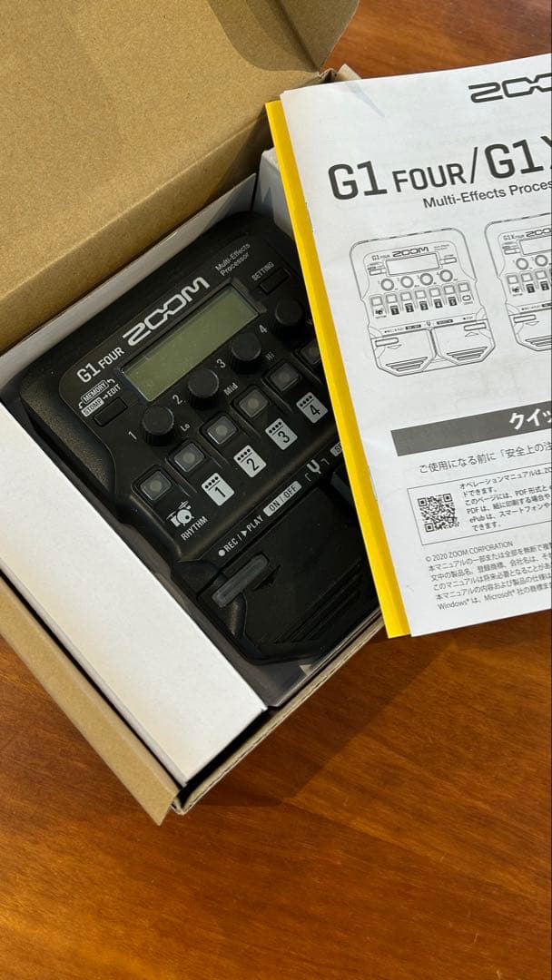 【ほぼ新品】ZOOM G1 FOUR マルチエフェクター