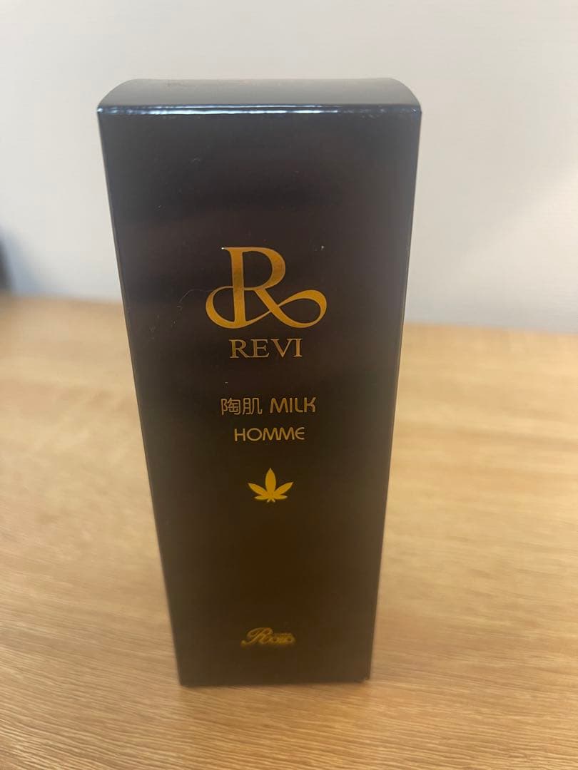 【新品未使用】 REVI 陶肌ミルクオム