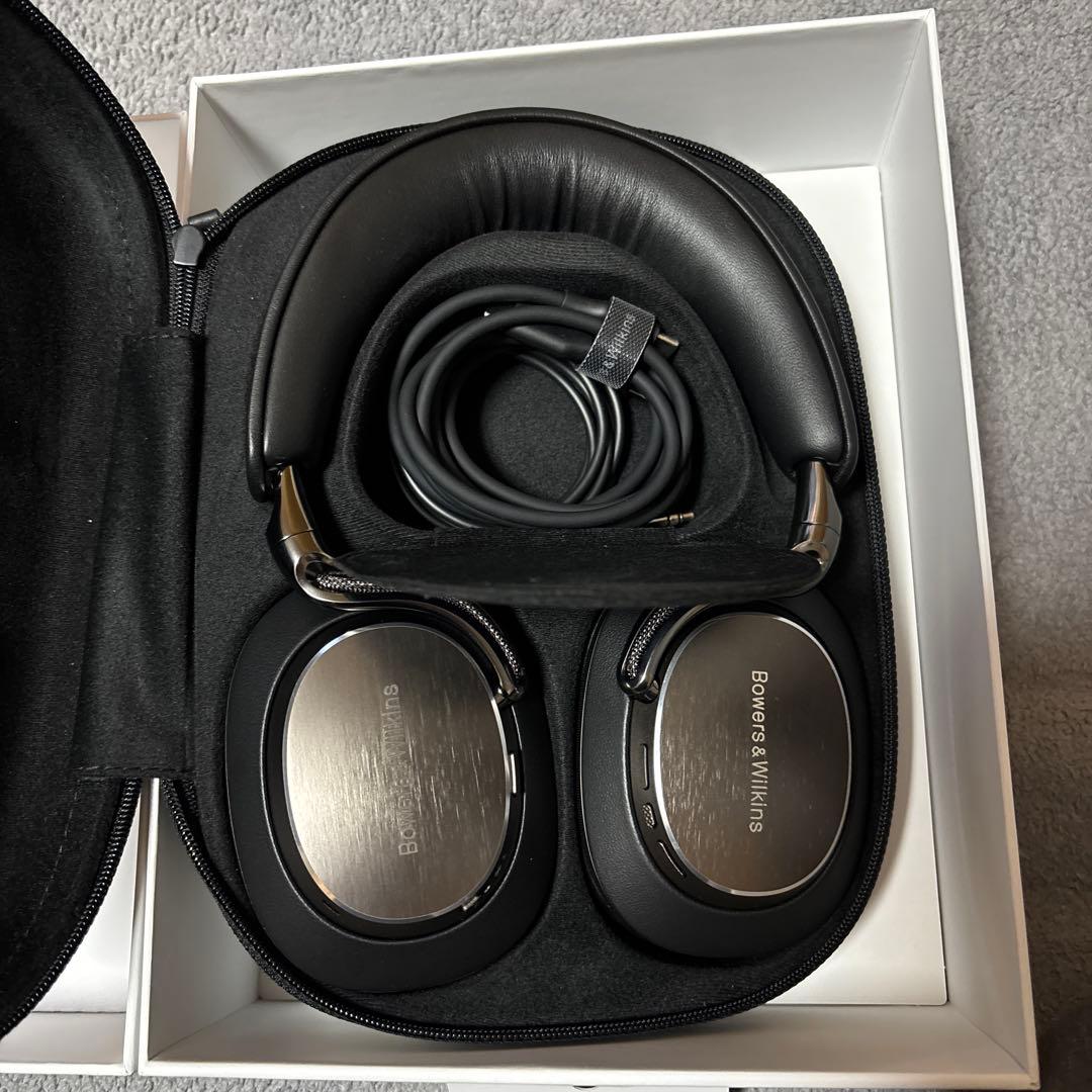Bowers & Wilkins Px8 S2 ワイヤレスヘッドフォン