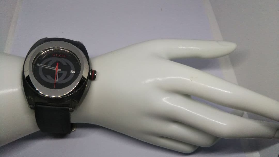 【電池交換済み】GUCCI ラバーベルト 時計 ブラック