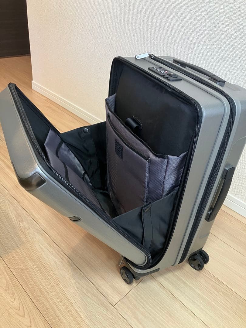 【週末限定割引中！】Samsonite EVOA キャリーケース保証書付き