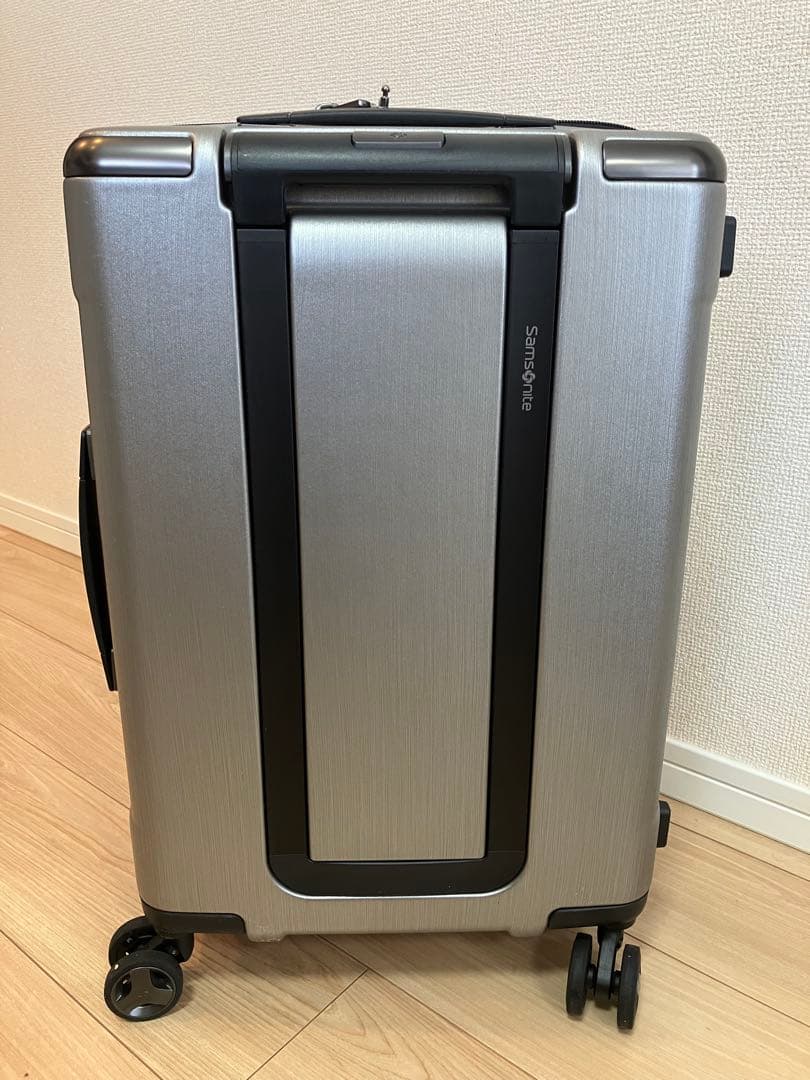 【週末限定割引中！】Samsonite EVOA キャリーケース保証書付き