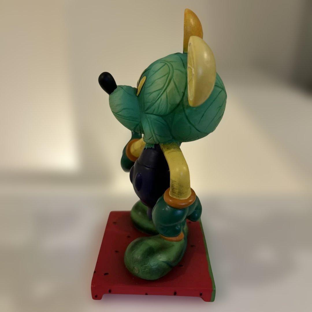 ディズニー　ミッキーマウス フルーツモチーフ フィギュア