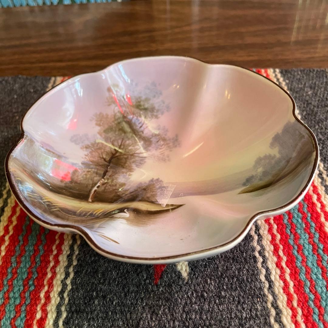 貴重品！オールドノリタケ　花びら型容器　ハンドペイント風景画アンティーク骨董明治