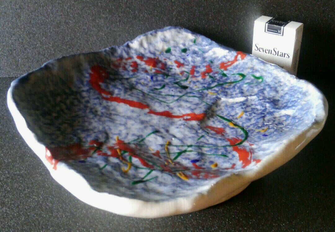 新鋭作家　つぐら康之作　赤絵　彩色　高付き皿　師　鯉江良二