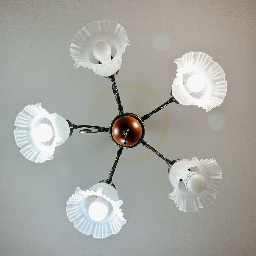 ●美品●アンティーク　フリルシェード　すずらん型　豪華5灯シャンデリア【キシマ】