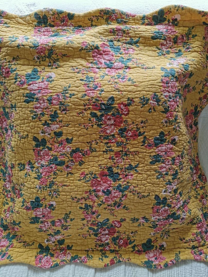 フランスヴィンテージ 絞り薔薇ファブリック ブティキルト風ラージクッションカバー