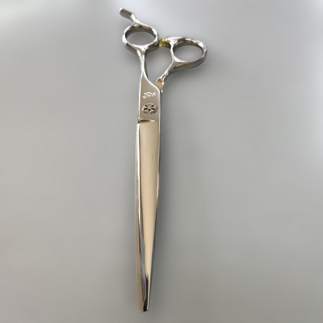 ７インチカットシザー　パワーあるハサミ　安定感抜群！