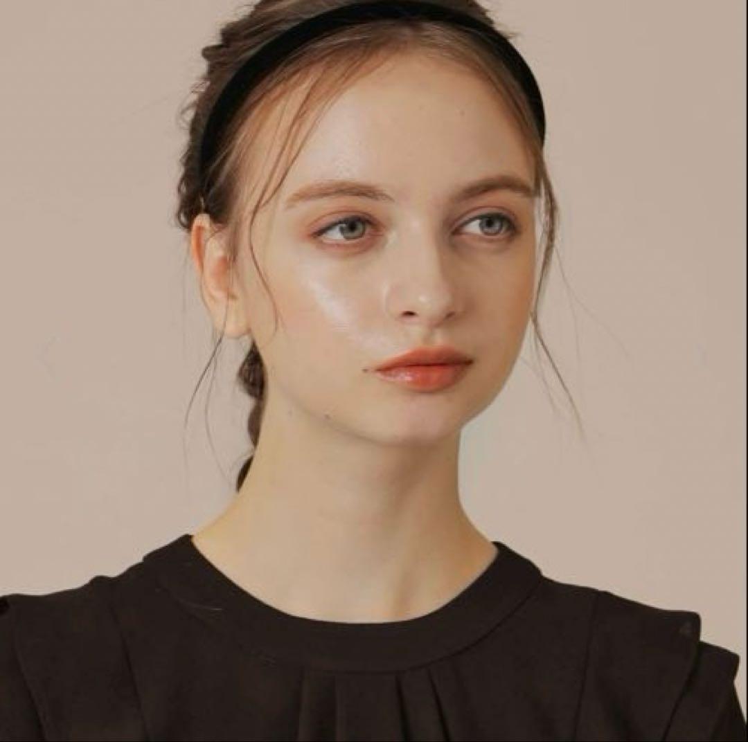 美品 ALEXANDRE DE PARIS ベロア カチューシャ 黒 ベルベット