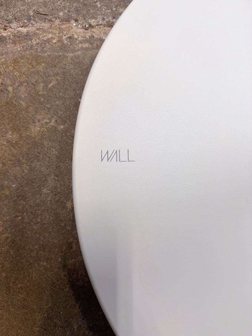 WALL テレビスタンド 自立式 ホワイト 24〜55インチ対応棚付き高さ調整