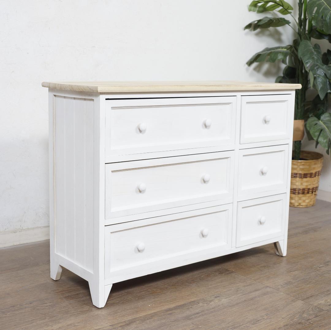 【新品・未使用】　ヨーロピアン調　チェスト　箪笥　幅　79ｃｍ