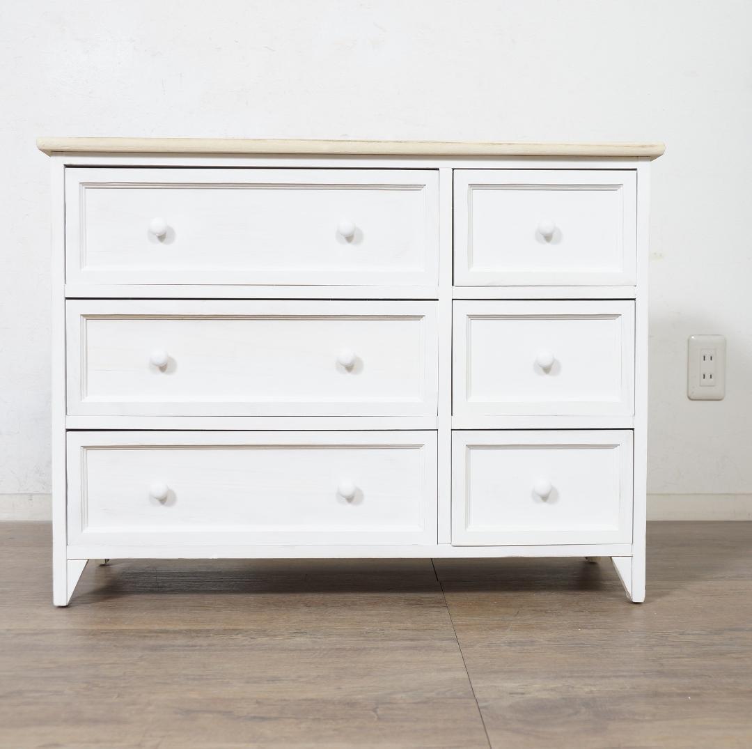 【新品・未使用】　ヨーロピアン調　チェスト　箪笥　幅　79ｃｍ