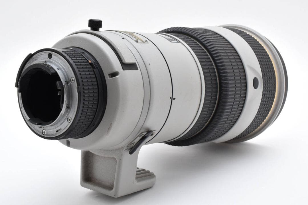 NIKON ED AF-S NIKKOR 300mm F2.8 D ライトグレー