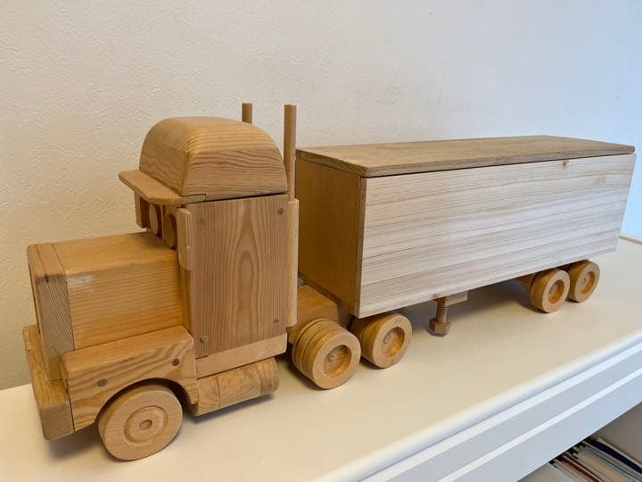 ミニカー収納トレーラー　収納棚　木製　木製玩具　木製おもちゃ