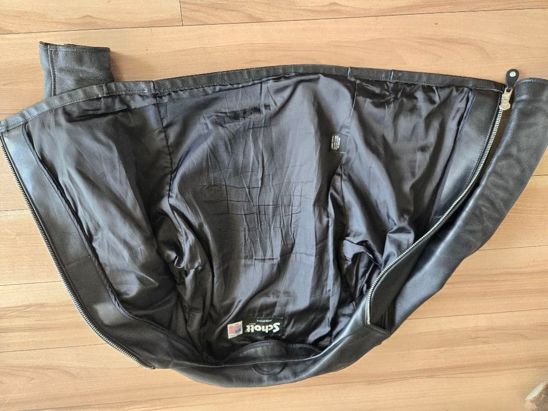 専用のハンガーお付けします！Schott ブラック レザー シングルライダース