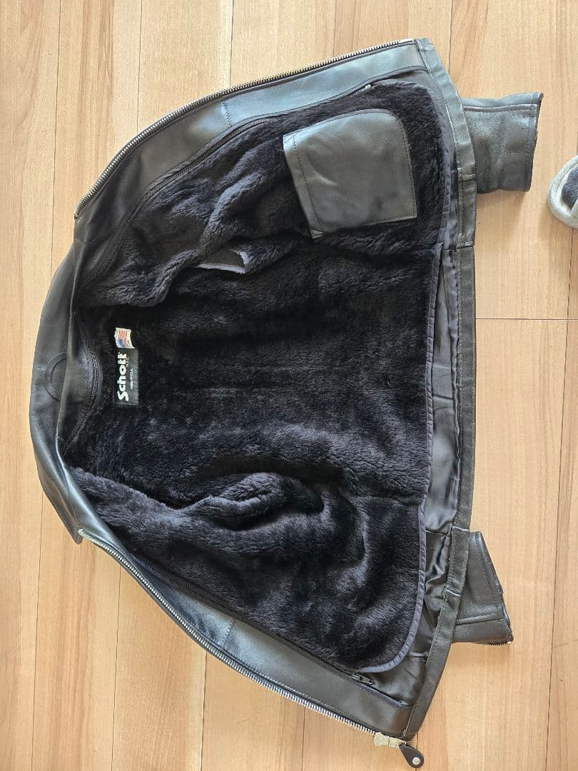 専用のハンガーお付けします！Schott ブラック レザー シングルライダース