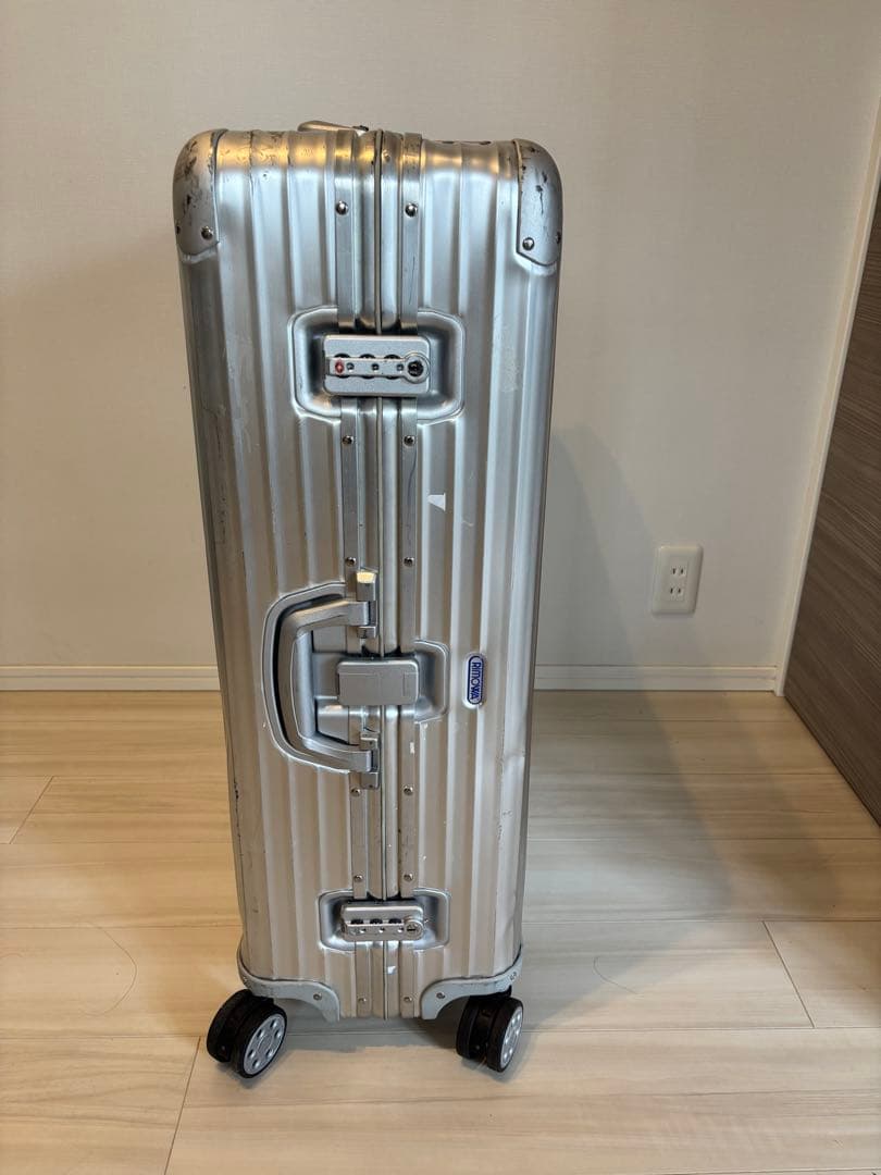 【生産中止モデル】RIMOWA 82L 4輪 シルバー