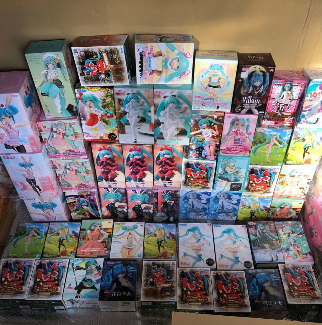 初音ミク　フィギュア　サンタ　ノエル　雪ミク　抹茶　バニー　天使　52個