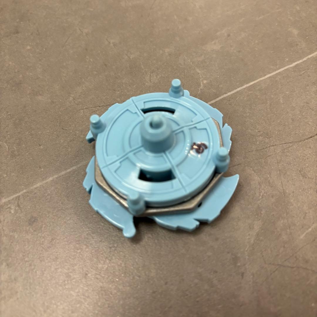 【レア品】ベイブレード フィギュア付き グリフォリオン・サラマリオン