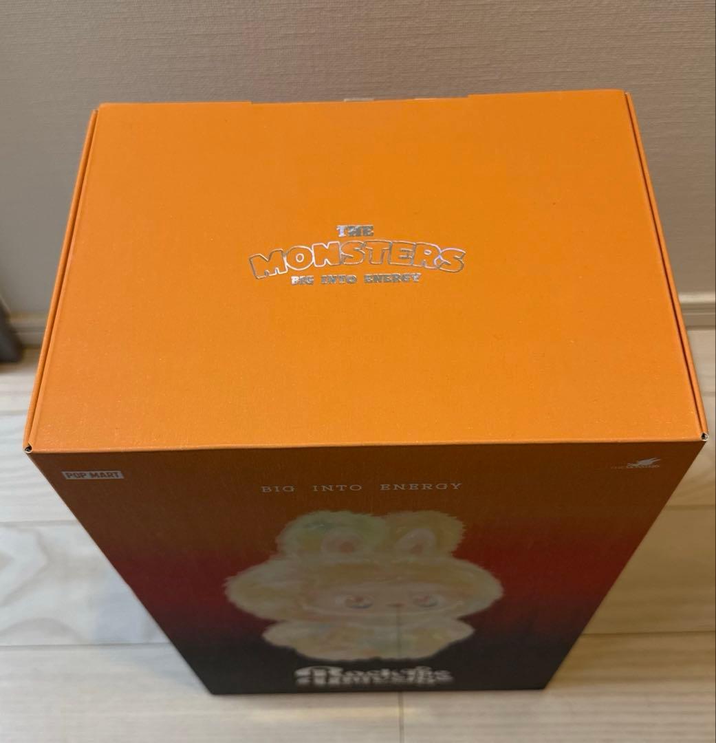 【正規品】LABUBU ROCK THE UNIVERSE ラブブ　ぬいぐるみ