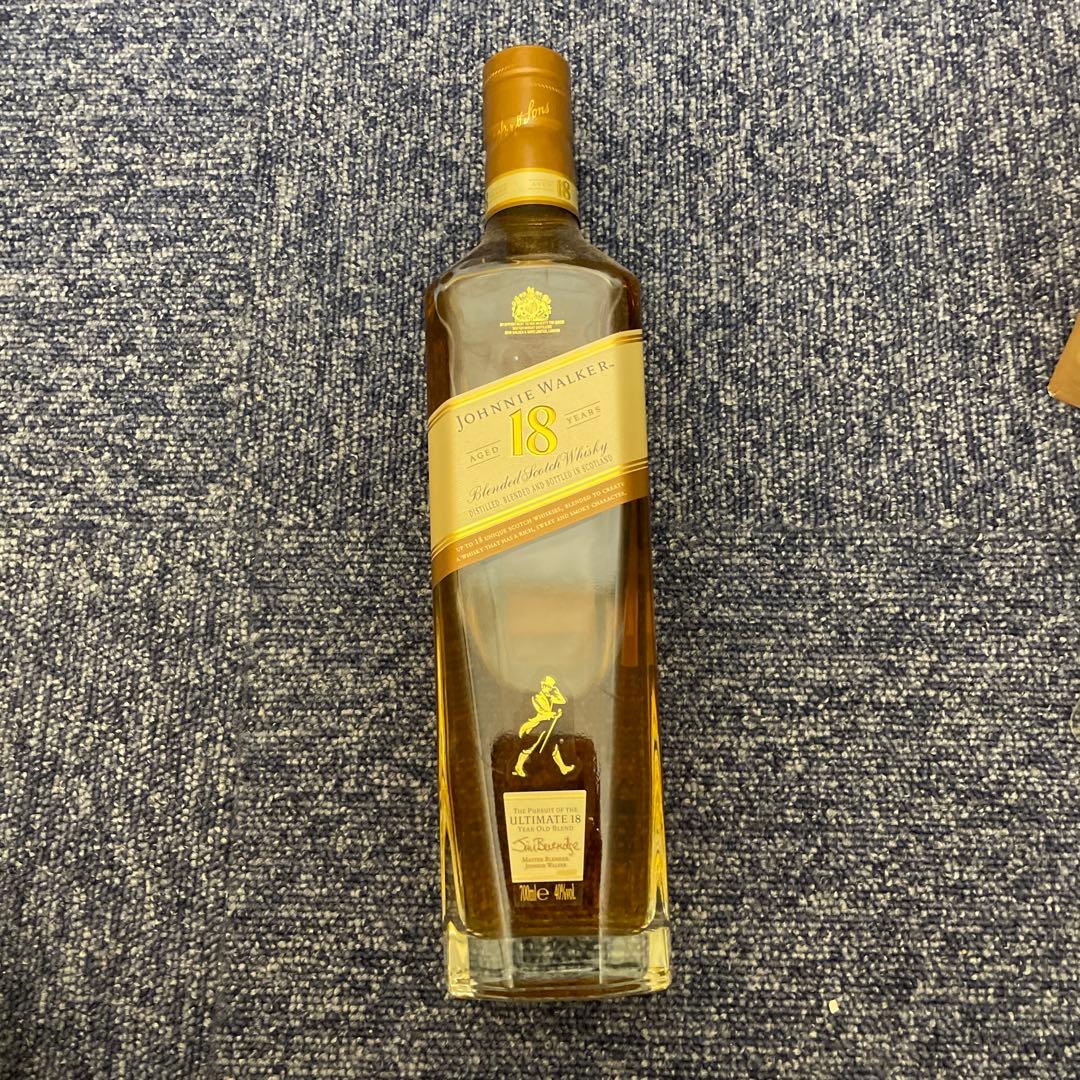 ジョニーウォーカー 18年 700ml