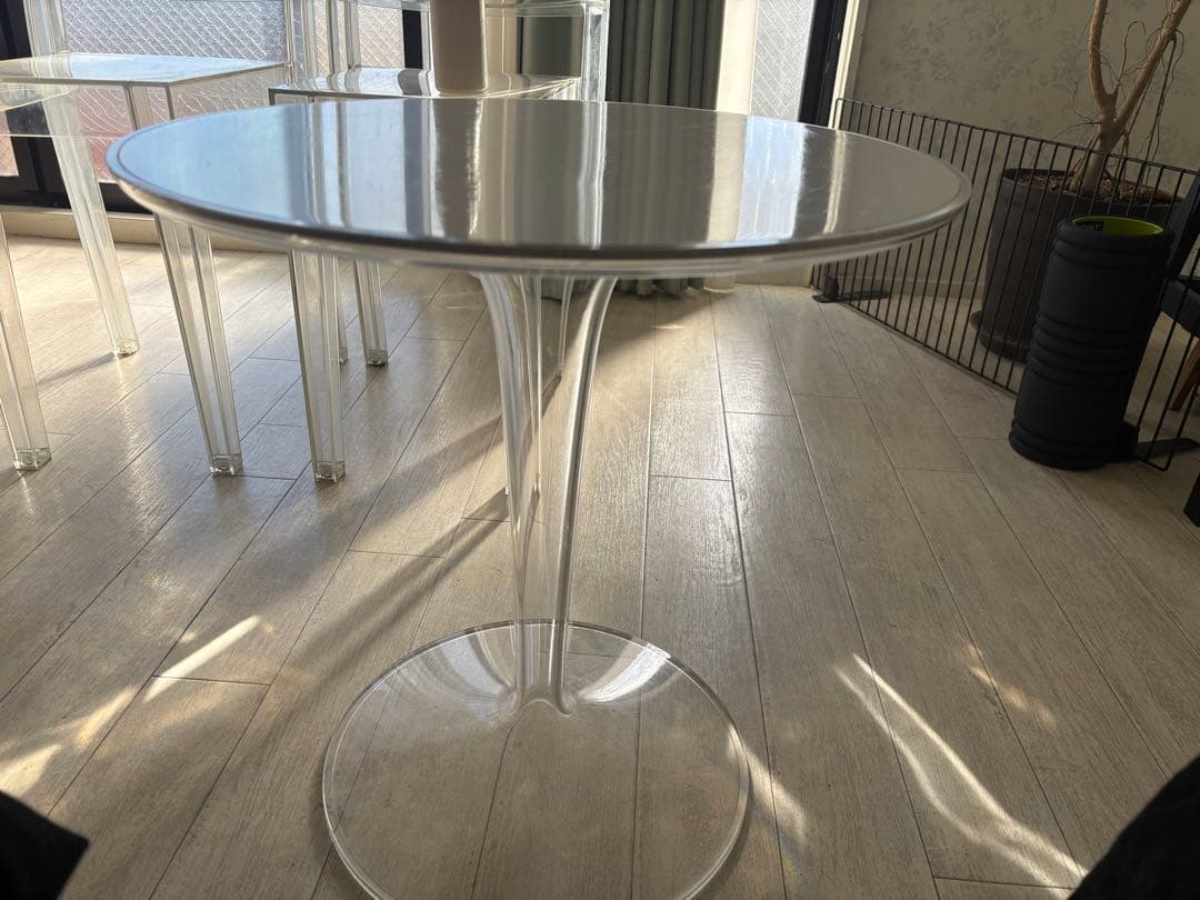 Kartell ティップトップ　ホワイト