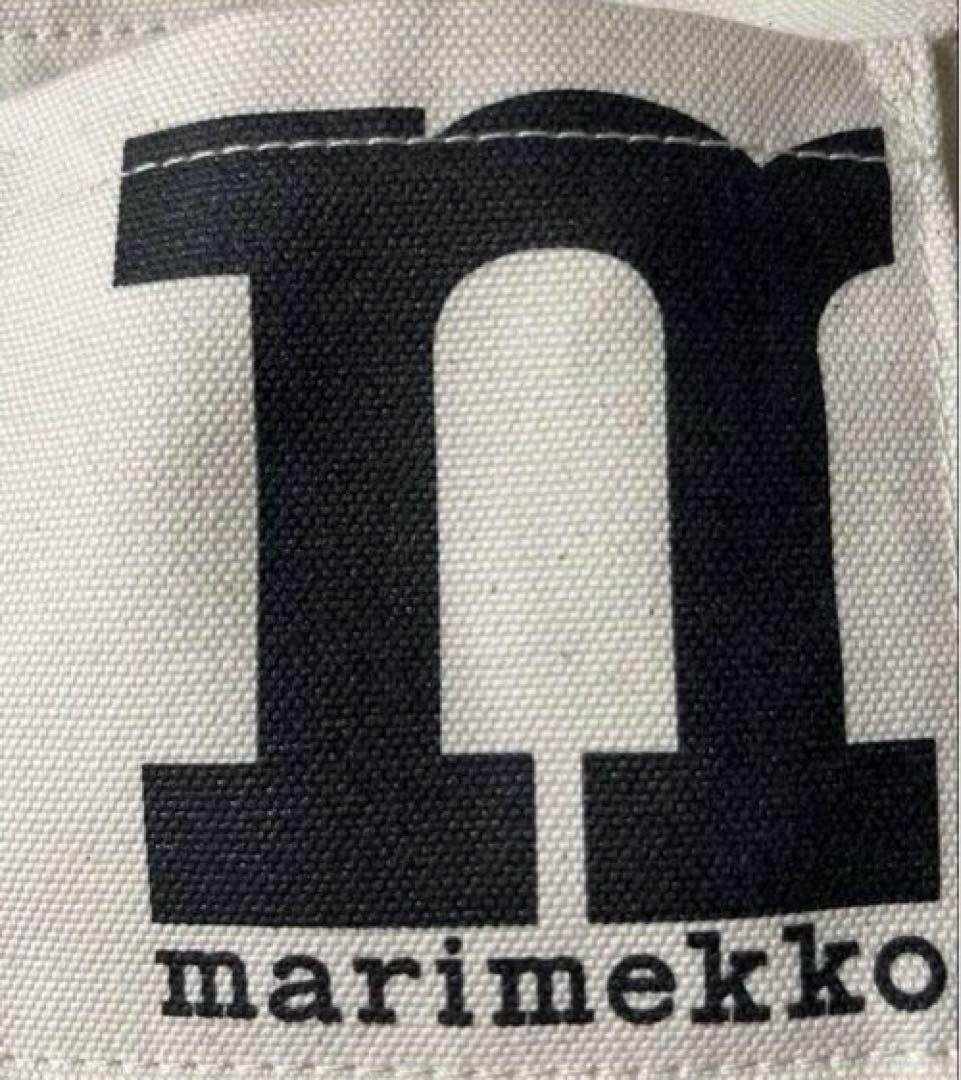 マリメッコ MONO MINI CROSSBODY SOLID ショルダーバッグ