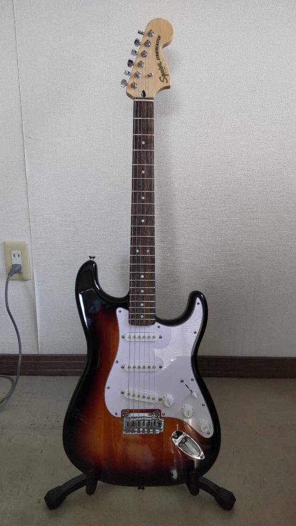 【美品】Squier by Fender Affinity