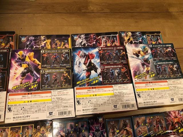 (バラ売りも可)仮面ライダービルドフィギュア　合計12ヶセット価格