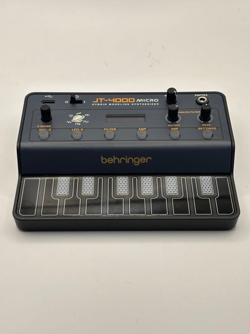Behringer JT-4000 microシンセサイザーで曲作り‼️