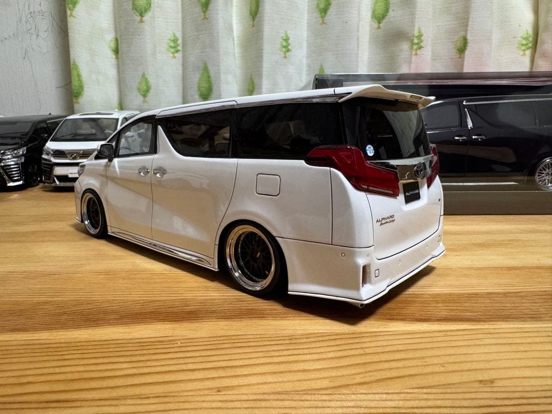 フチカービィイグニッションモデル アルファード エグゼクティブラウンジ